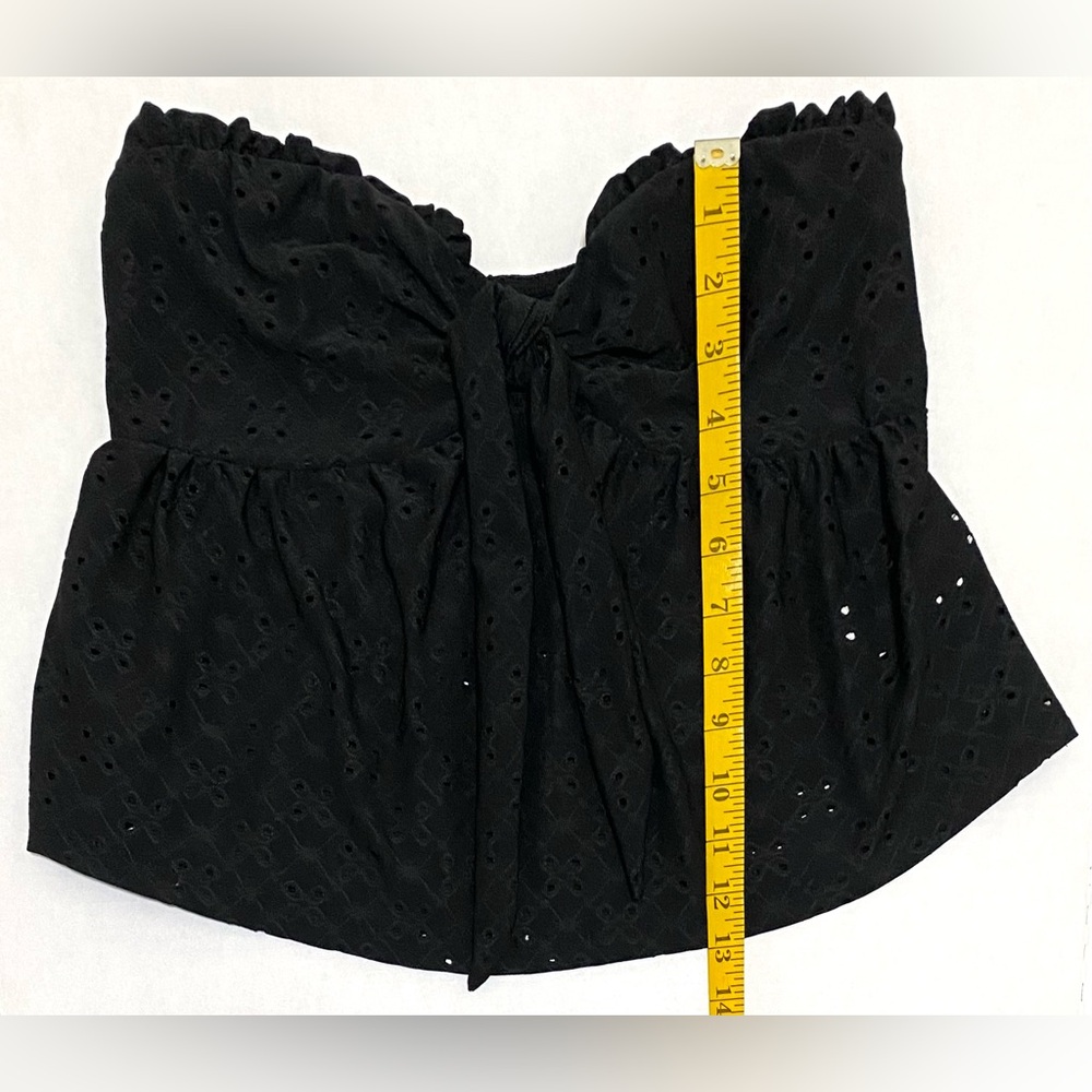 SHEIN Womens M Solid Black Eyelet Lace Strapless Crop Top Boho Y2K Minimalist - Picture 10 of 14